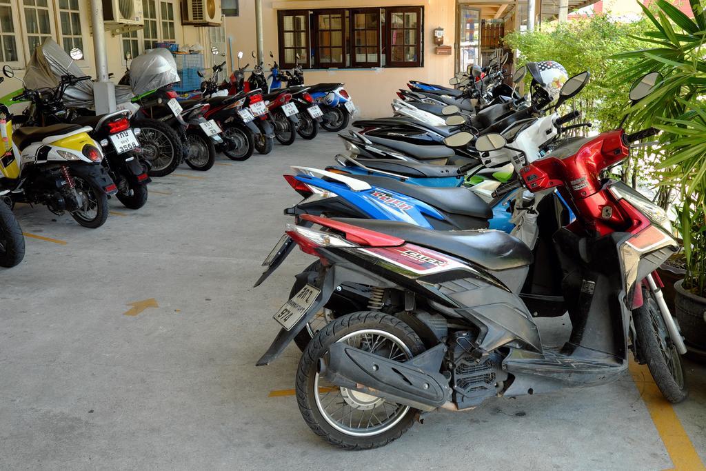 Pj Inn Pattaya Eksteriør bilde