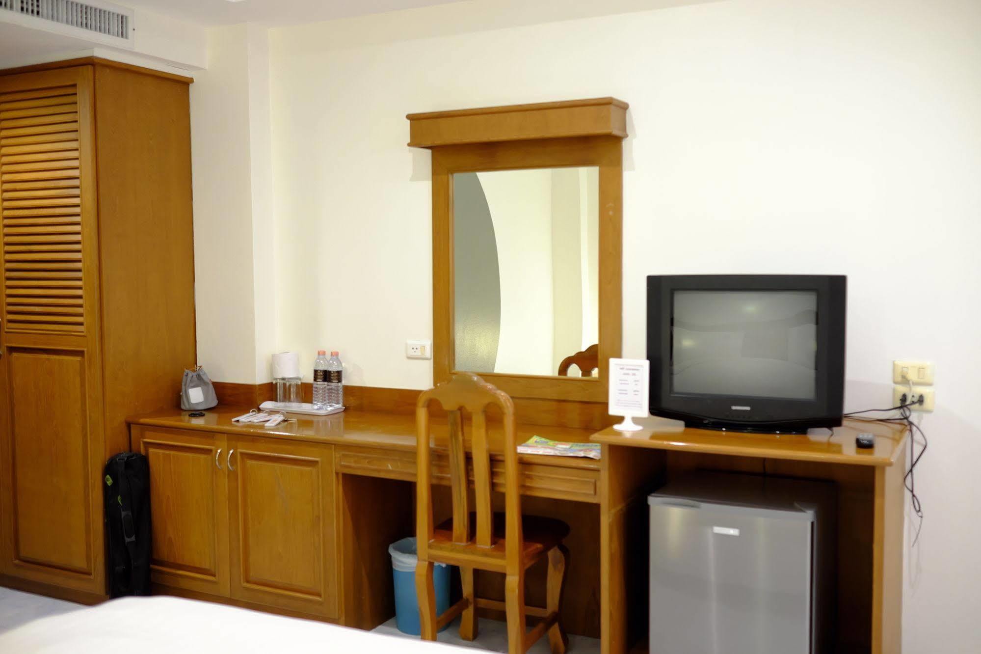 Pj Inn Pattaya Eksteriør bilde