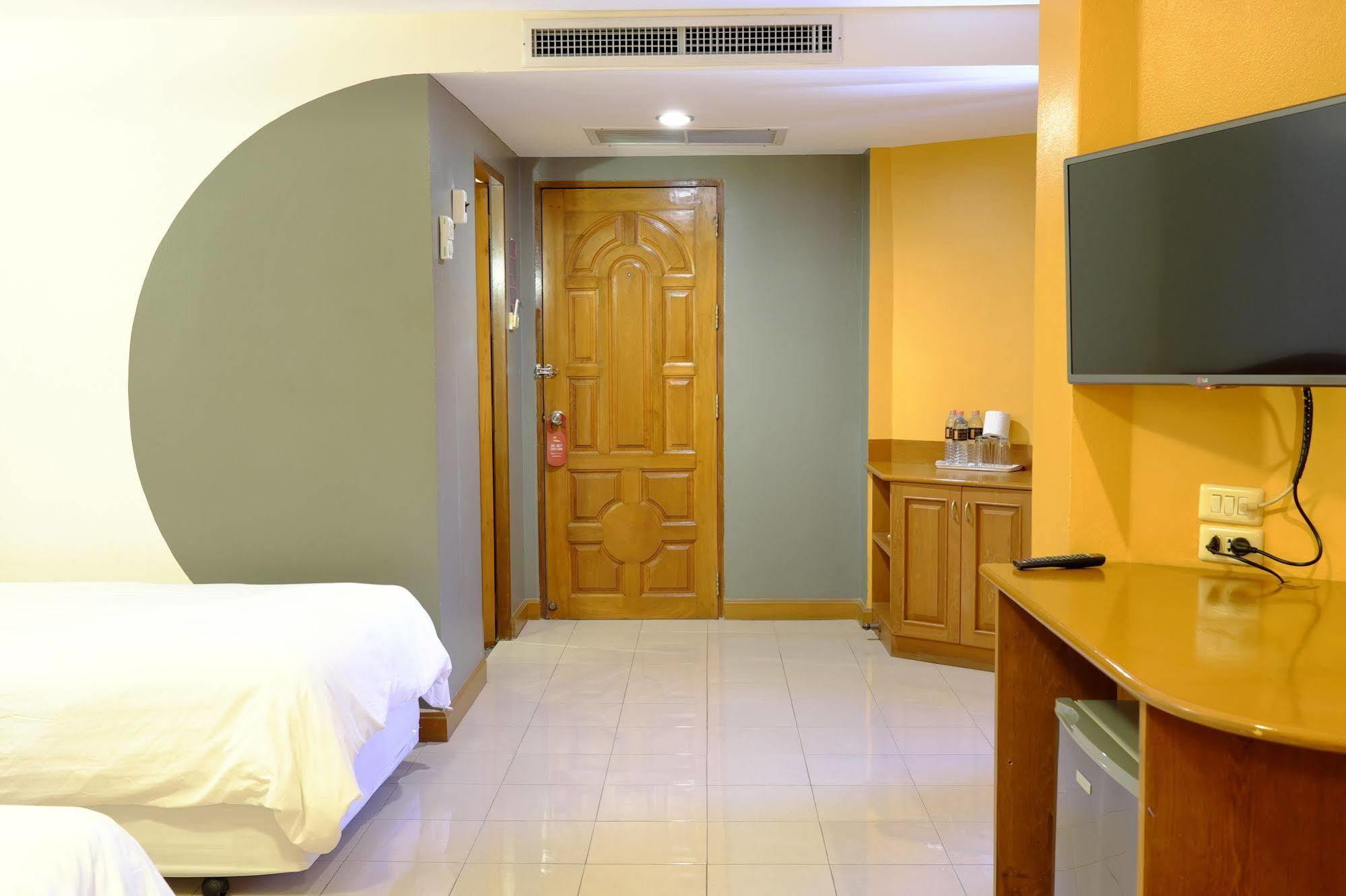 Pj Inn Pattaya Eksteriør bilde