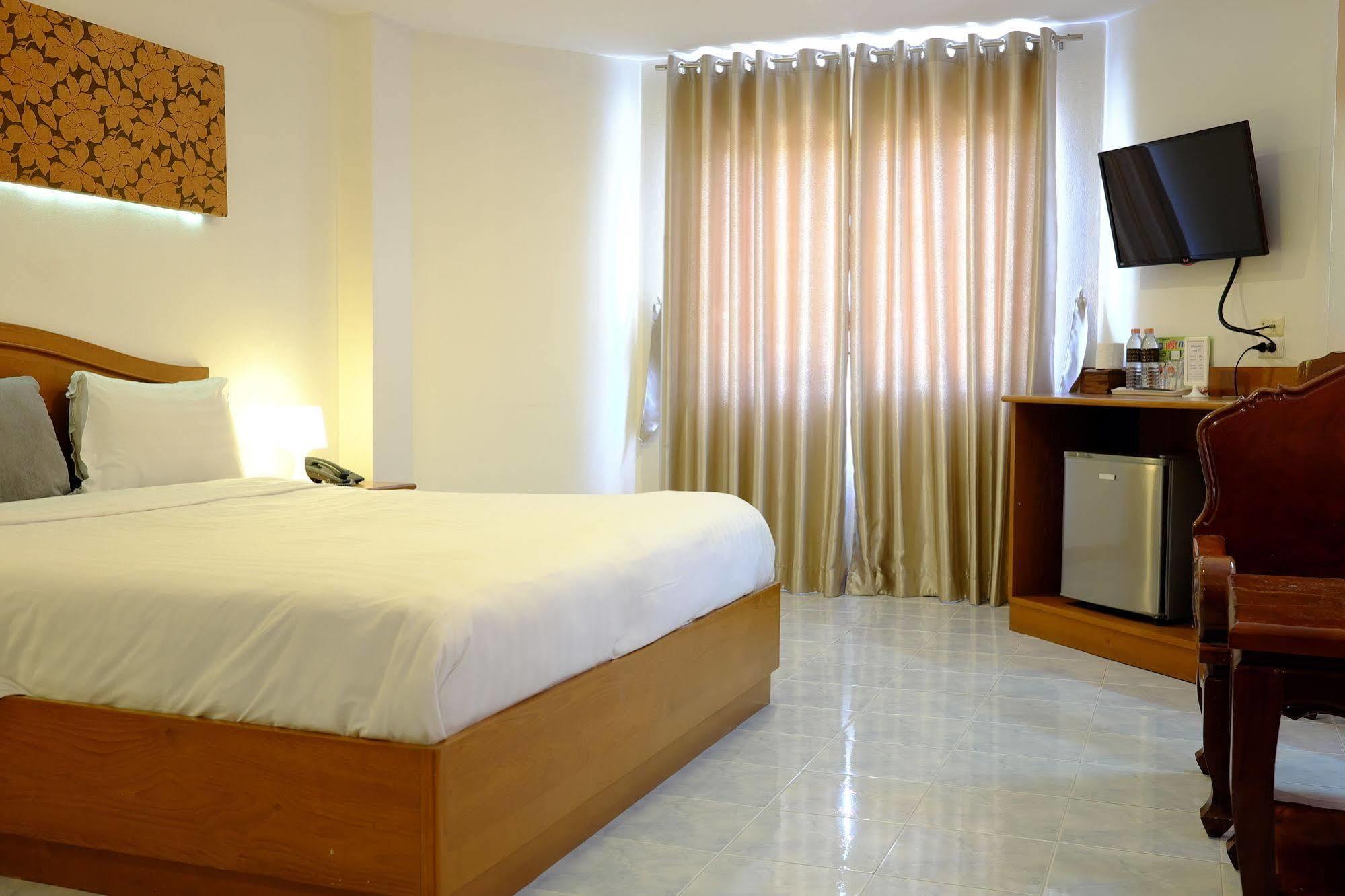 Pj Inn Pattaya Eksteriør bilde