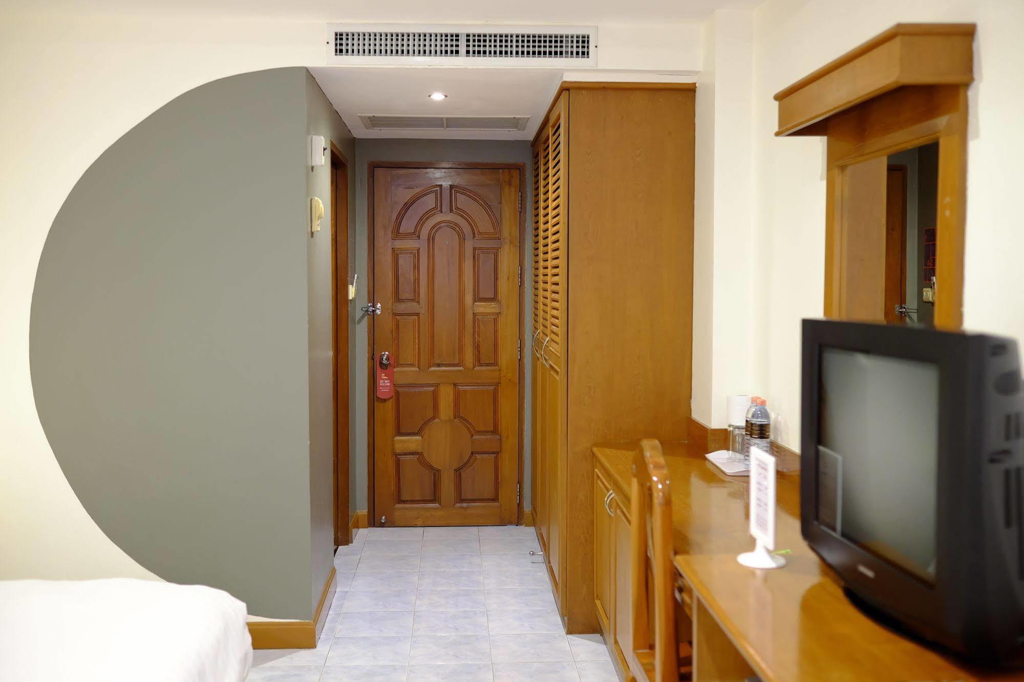 Pj Inn Pattaya Eksteriør bilde