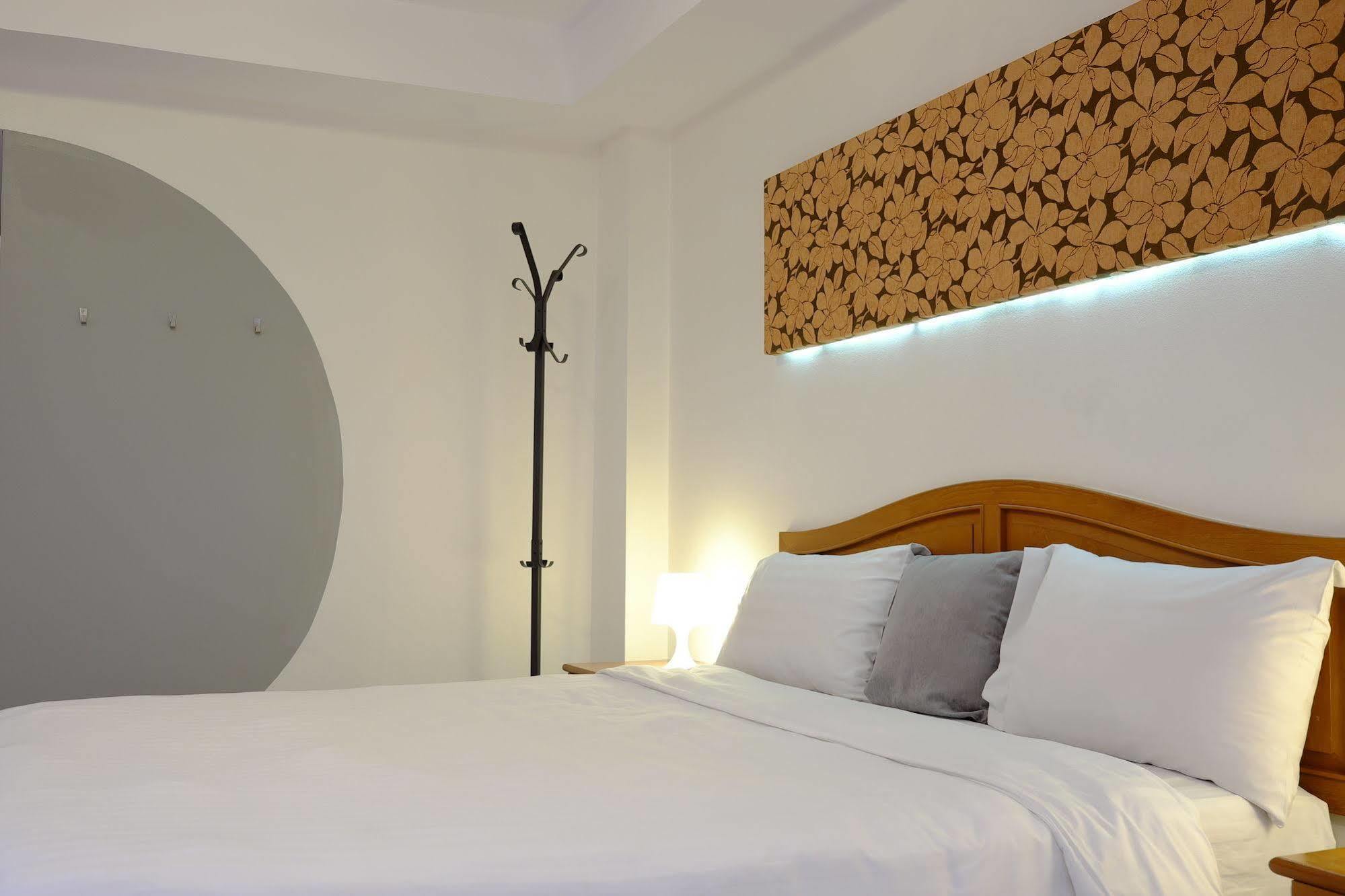 Pj Inn Pattaya Eksteriør bilde